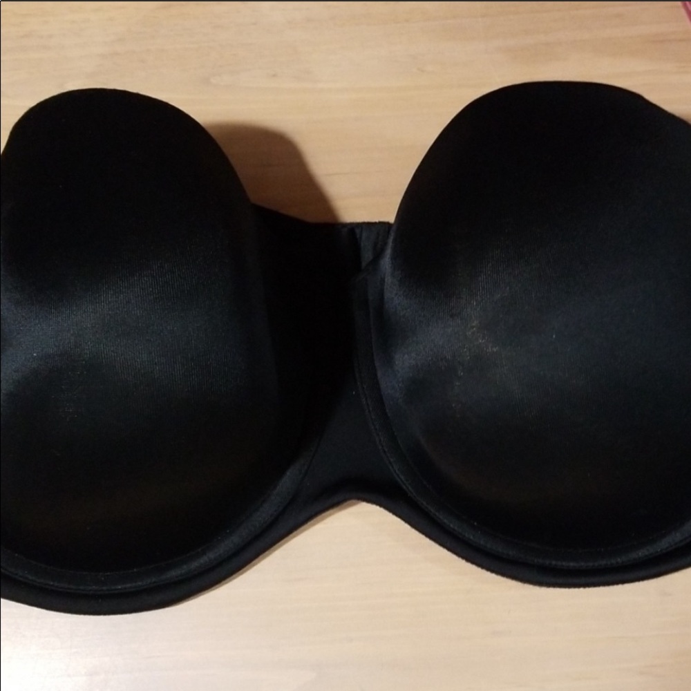 Black strapless bra sz. 50c